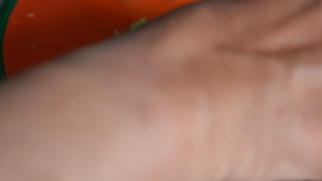 cortar el aguacate en cubos