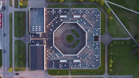 Top-Down-View-of-a-School-in-Soviet-Planned-Residential-District-Fabijoniskes-in-Vilnius,-Lithuania,-HBO-Chernobyl-filming-location