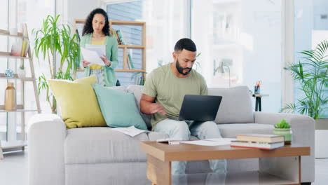 Laptop,-fintech-and-debt,-couple-in-living-room