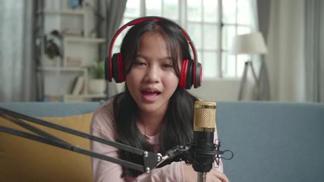 girl podcast interview or streaming