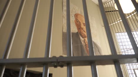 Portrait-of-Vladimir-Lenin-on-prison-wall