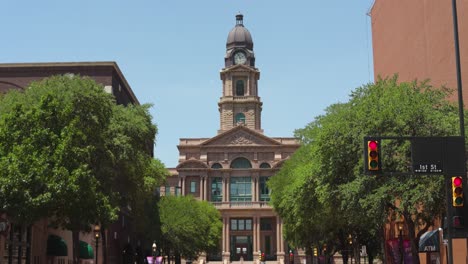 Wide-angle-shot-of-the-Tarrant-County-Courthouse-in-Fort-Worth,-Texas