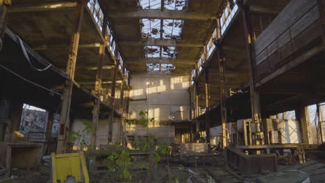 the-decaying-remains-of-a-old-industrial-building-in-Ohio