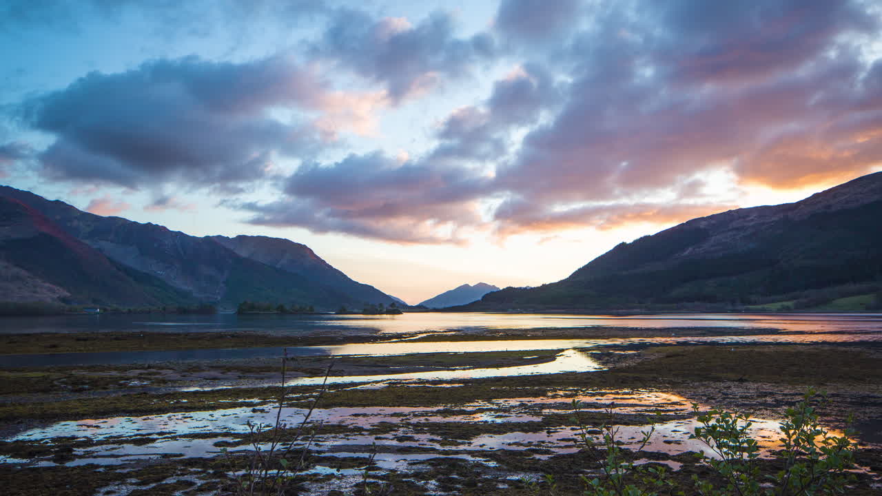 loch leven lapso de tiempo de la tarde al anochecer, extendido, invercoe, glencoe, escocia, tierras altas escocesas