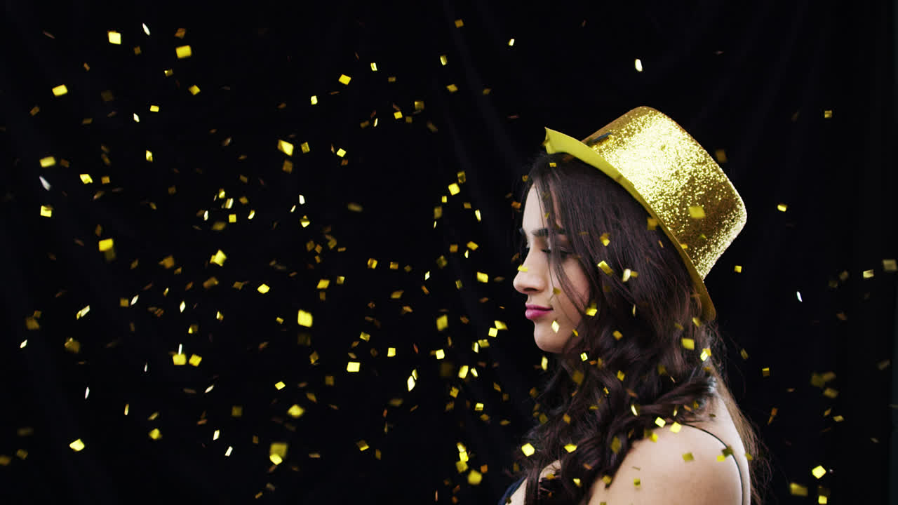 섹시한 인도 여성 댄스 드레스 파티 슬로우 모션 사진 부스