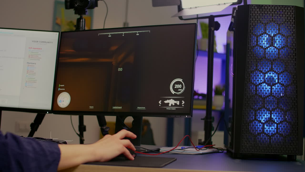 1인칭 슈팅 비디오 게임을 하는 스트리머의 클로즈업