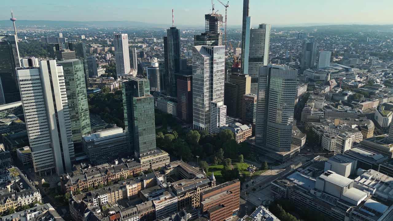Sky above Frankfurt city centre and it&rsquo;s impressive architecture below