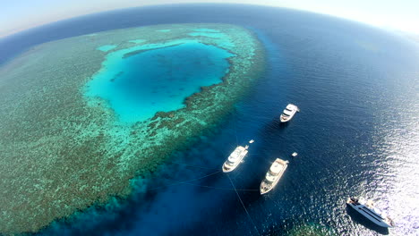 Luftdrohnenaufnahme-Für-Den-Tauchplatz-Abu-Nuhas-Korallenriff-Im-Roten-Meer-Ägyptens