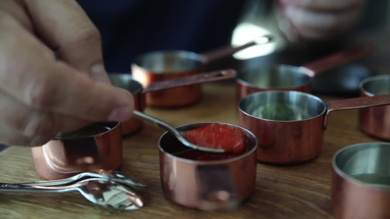 요리사 맛보기 소스