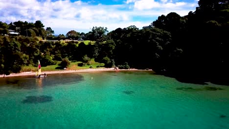 Una-Hermosa-Vista-De-Donde-El-Océano-Se-Encuentra-Con-La-Tierra