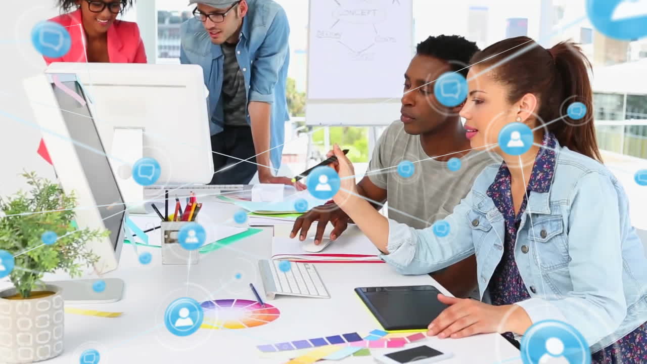 animación de la red de conexiones con iconos sobre diversas personas de negocios en la oficina