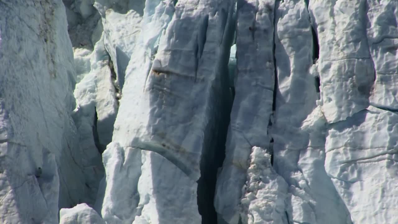 알래스카의 마제리 빙하의 극단적인 클로즈업