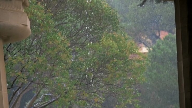 Pouring Rain Slow Motion (Park Guell)