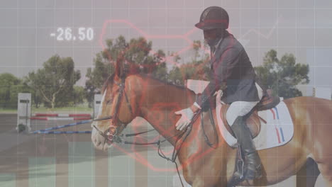 animación del procesamiento de datos financieros sobre el hombre caucásico montando a caballo