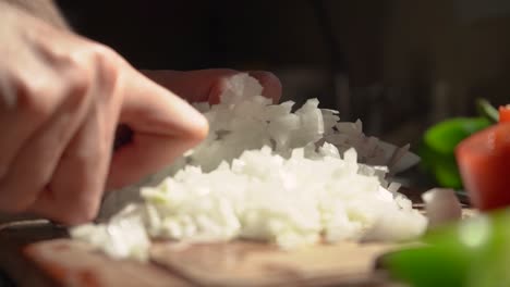 Slicing-White-Onion-In-Small-Dice