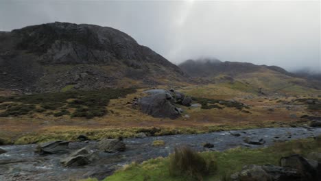 View-of-Snowdon-base-from-lay-by-next-to-A4086