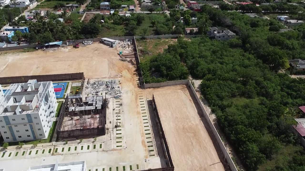romana, república dominicana - 11 de noviembre de 2021 - área de construcción residencial desde la vista de drones