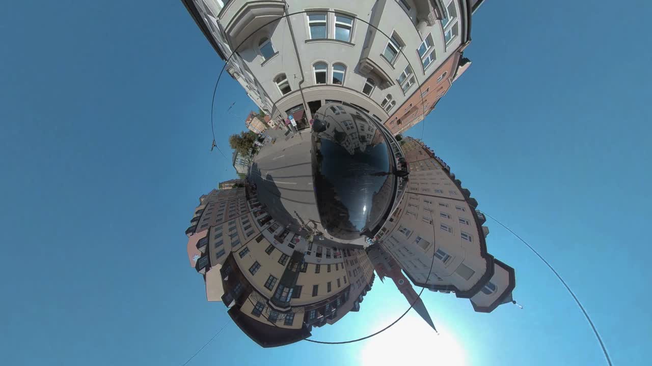 독일의 작은 행성 모양의?? 헨