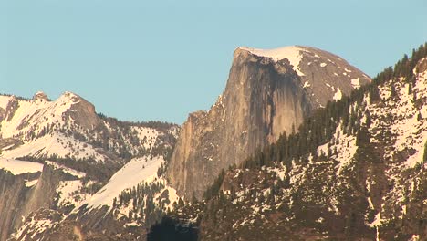 Totale-Der-Halben-Kuppel-Im-Yosemite-Nationalpark