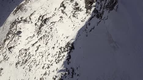 Antena-Del-Paisaje-Montañoso-En-Verbier,-Suiza.