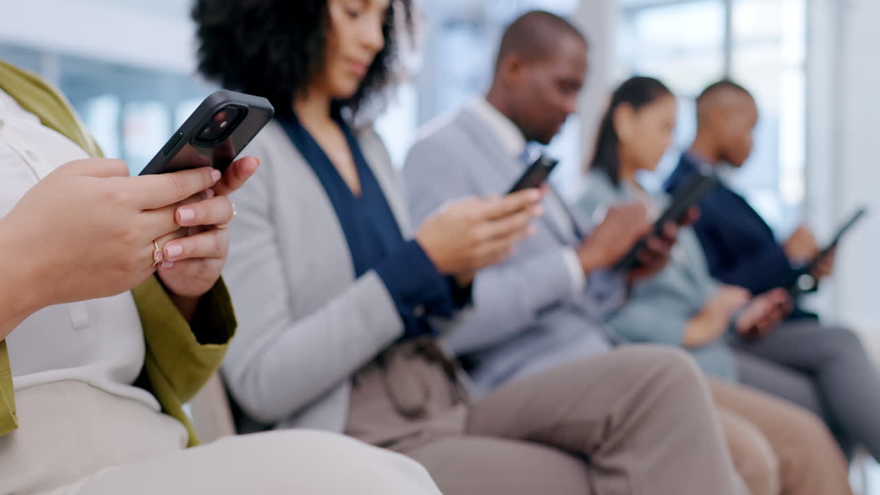 Recruitment, phone and search with hands