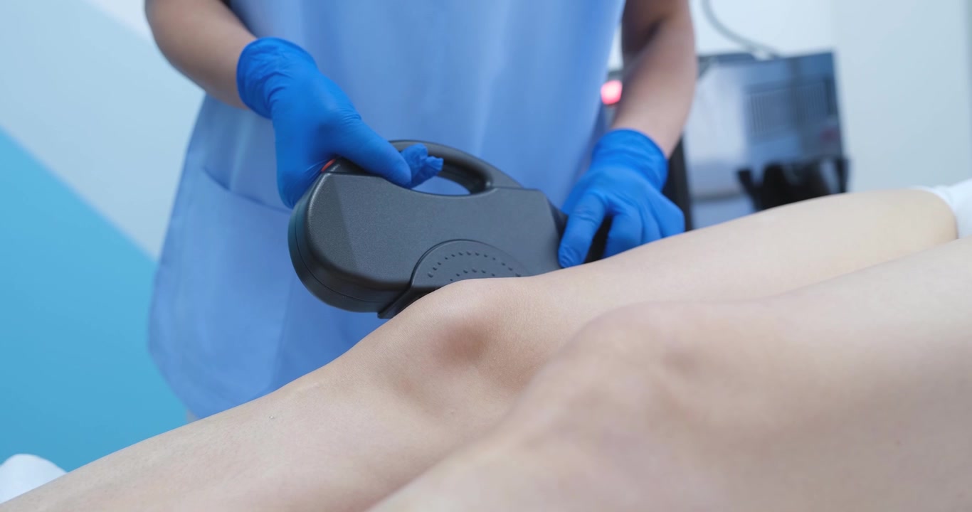 Comprehensive therapeutic procedure for effective knee treatment with modern techniques