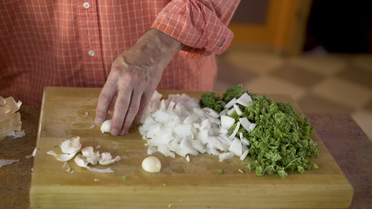 Preparing fresh ingredients