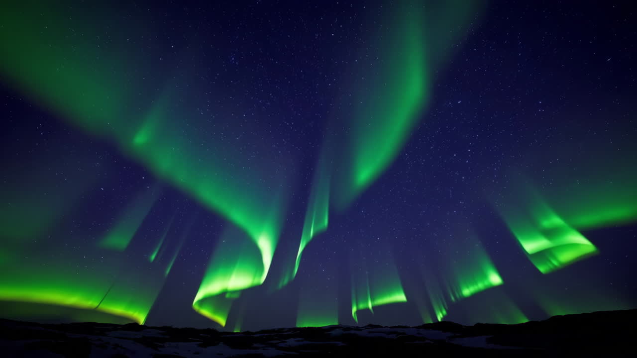 Stunning Aurora Borealis Dancing Across the Night Sky