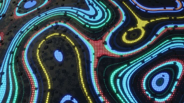 Oggetti 3D formano una composizione sci-fi su un pattern 3D di superficie. Pattern hi-tech su superficie piana, bagliore al neon, elementi e struttura complessi. Tecnologia dell'informazione, hardware futuristico. Animazione 4K in loop.