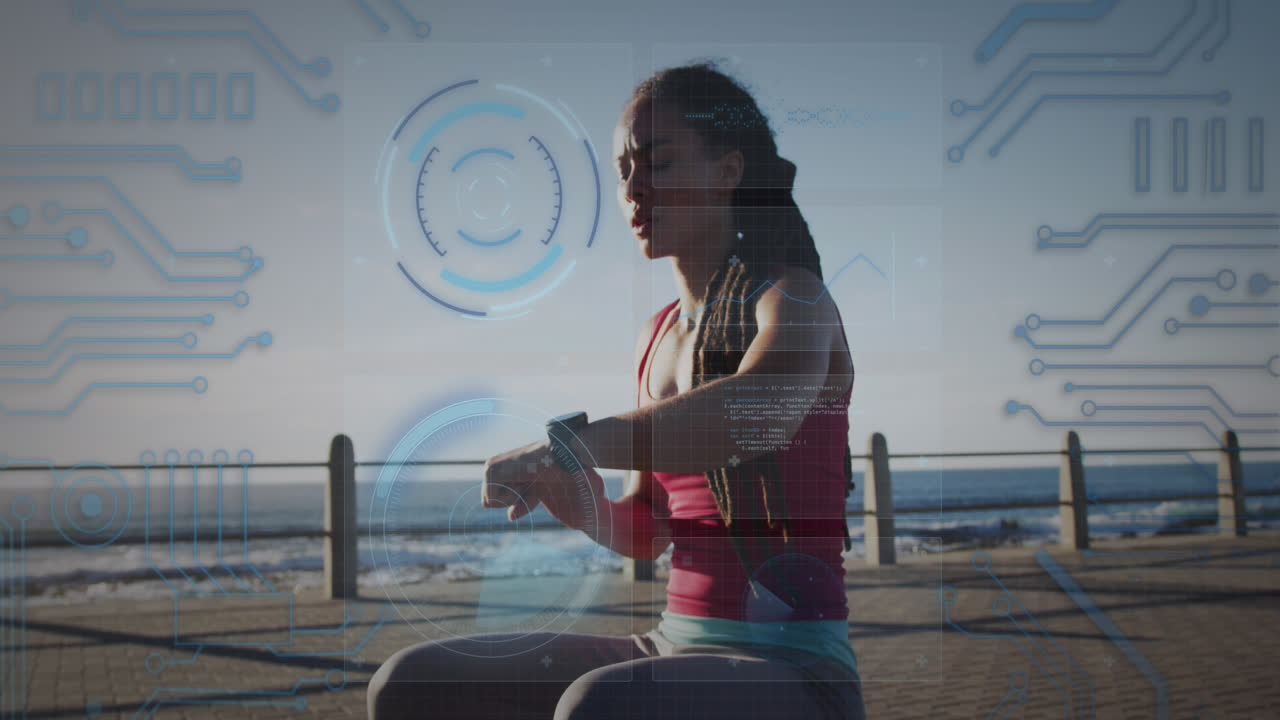 escáneres redondos y conexiones de microprocesador contra mujer afroamericana en forma usando reloj inteligente