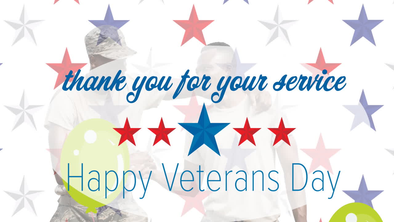 행복한 참전용사 날 텍스트와 풍선, 별과 두 미소 짓는 군인들이 손을 흔들고