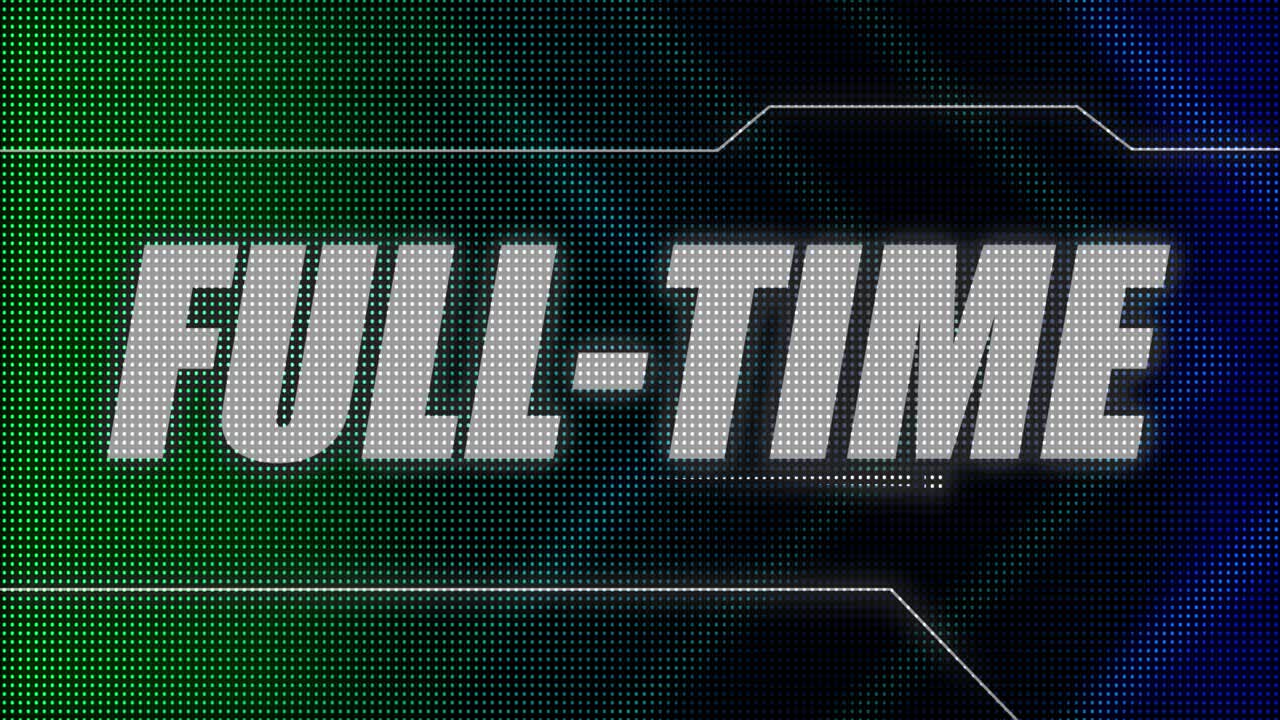 diseño de gráficos en movimiento animados en 2d de una tarjeta de título deportiva estilo tablero de luz intermitente, en un esquema clásico de color azul y verde, con chevrones animados y el título de tiempo completo en negrita