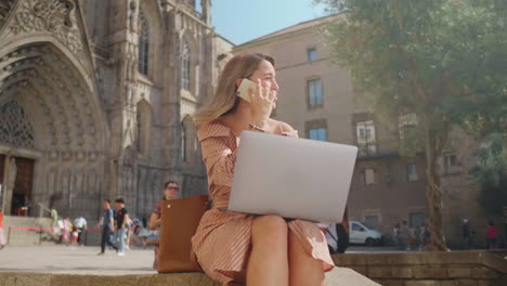 close up pretty woman talking mobile outdoor. happy girl using cellphone.