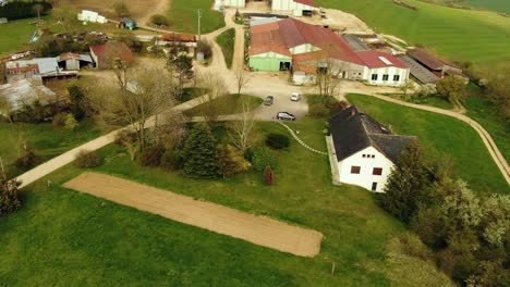 Aerial-shot-of-the-house-in-farm