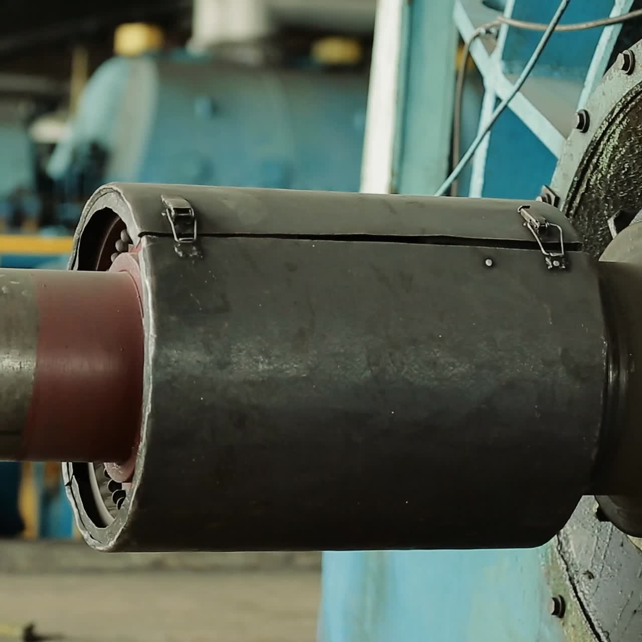 turbina industrial en la fábrica