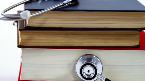 Stethoscope-with-stack-of-books