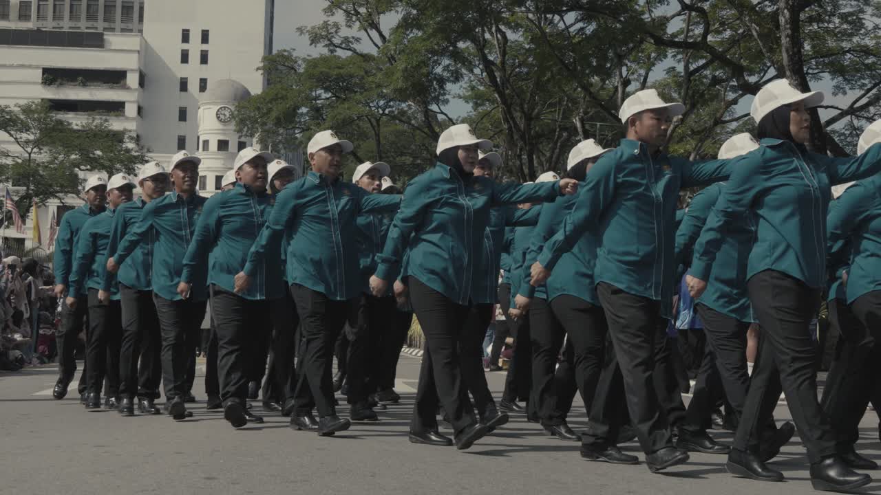 Celeberation Of Sarawak Governor Birthday ,12 october 2024,was held at kuching with so many goverment agencies take part in the parade and also sarawak culture tribe with they traditional costume.