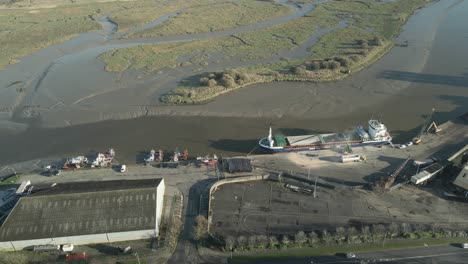 Bulk-Carrier-Being-Offloaded-At-The-Port-Of-Dundalk-In-County-Louth,-Ireland