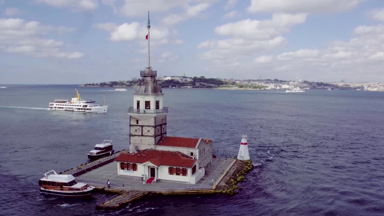 la torre de la doncella, tomada al mediodía, imágenes de video aéreas en 4k