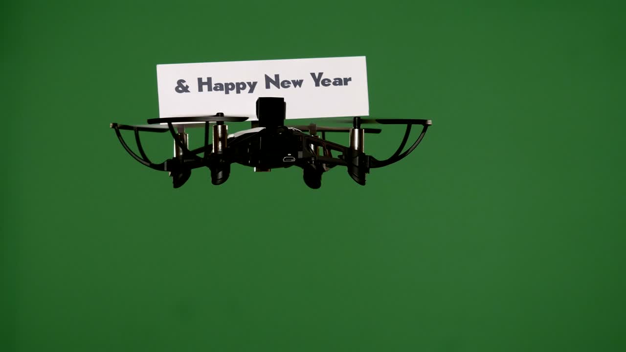 드론으로 전달된 메시지 : 녹색 화면에 있는 계절의 인사