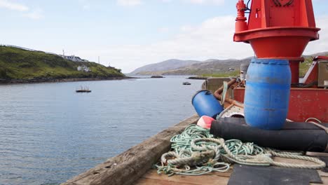 Static-shot-of-the-harbour,-dock-and-pier-on-the-Isle-of-Scalpay