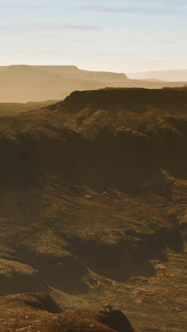 una vista panorámica de un cañón del desierto