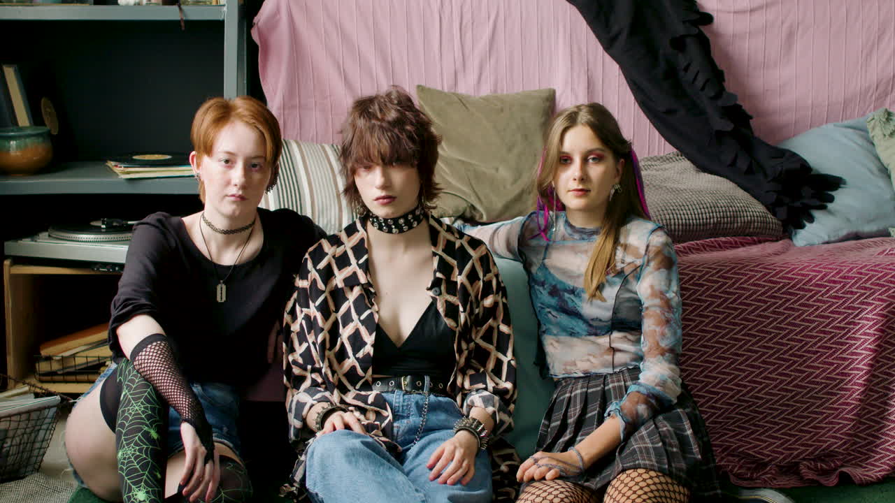 침실에 있는 친구들