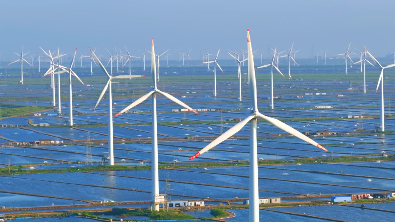 Aerial photography of wind turbines generating electricity, clean new energy, green energy, wind turbine power generation，Windmill for power generation