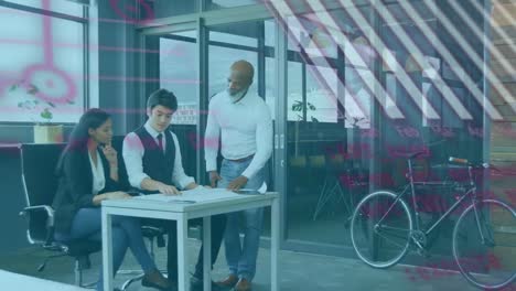 animación de gráficos financieros sobre mujeres y hombres diversos que trabajan juntos en la oficina