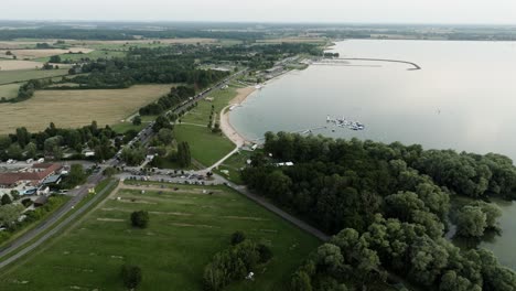 Lago-Playa-Vacaciones-Este-Francia-Vista-Aérea-Mesnil-Saint-Pere