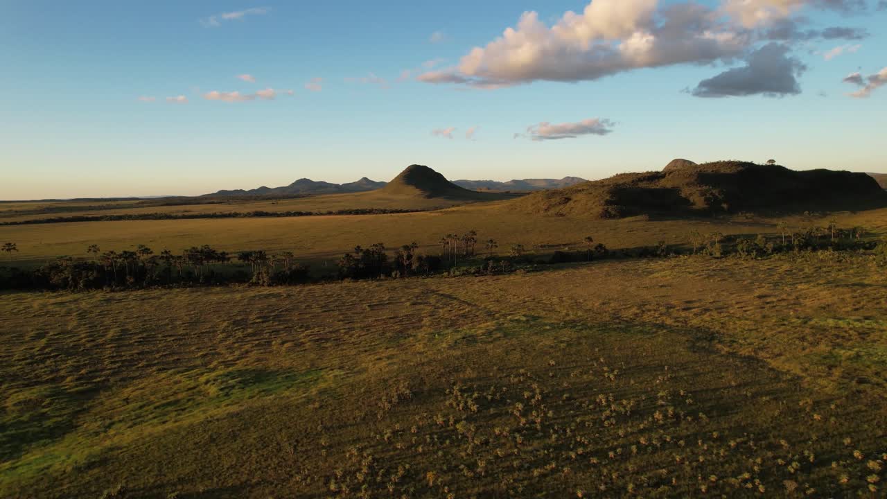 Chapada dos Veadeiros, the Maytrea Garden is a must-see for anyone who enjoys a beautiful photographic record.