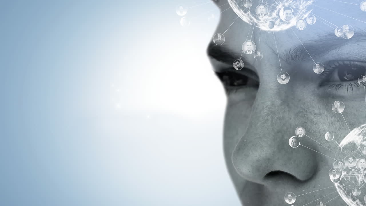 dos globos girando con datos y red de conexión