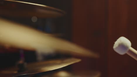 drumming action