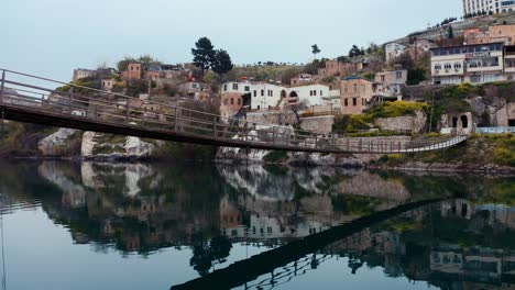 el puente colgante sobre el eufrates en halfeti
